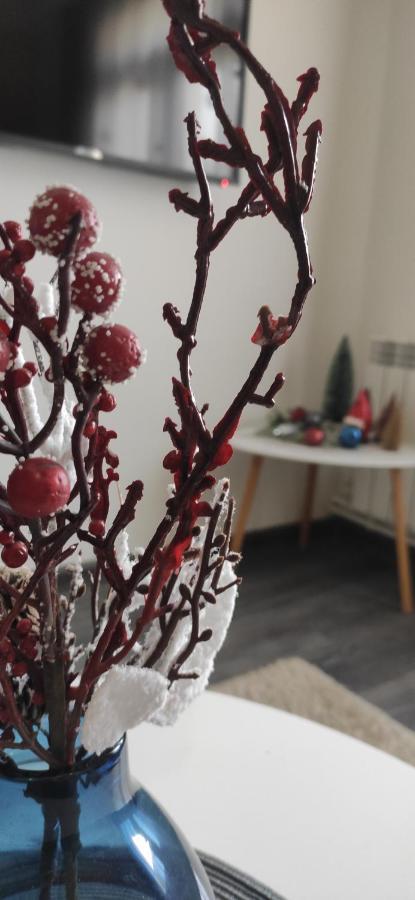 Kayaran Home Gjoemri Buitenkant foto