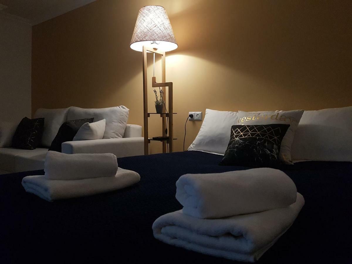 Kayaran Home Gjoemri Buitenkant foto
